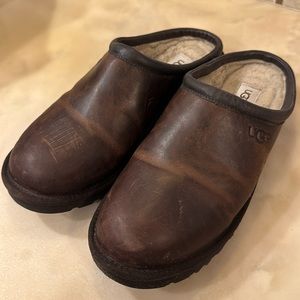 UGG house slippers. Size 11